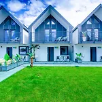 Temple Luxury