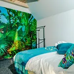 Temple Luxury *
