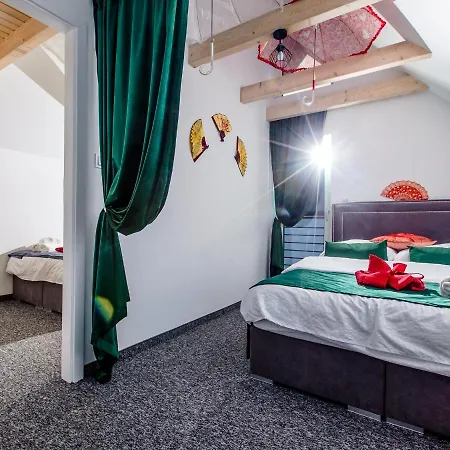 Temple Luxury Feriehus Rewal
